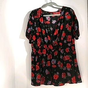 TORRID 2 Black Red Roses Short Sleeve Blouse